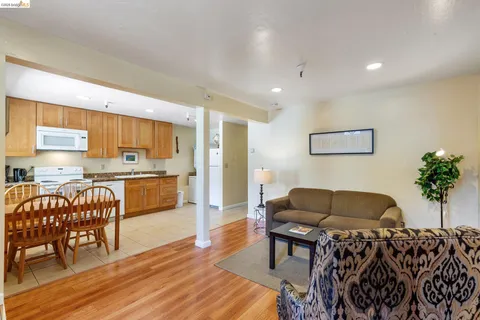$1,199,000 | 4722-4726 Shattuck Avenue, Oakland, CA 94609