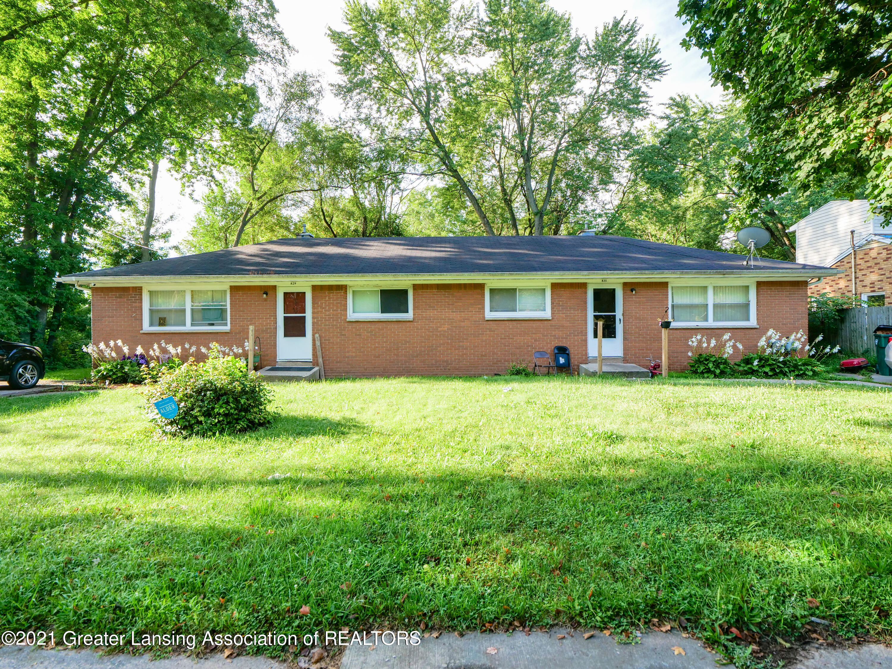 829-831 Pierce Road Lansing, MI 48910 - Photo 1 of 19 Front