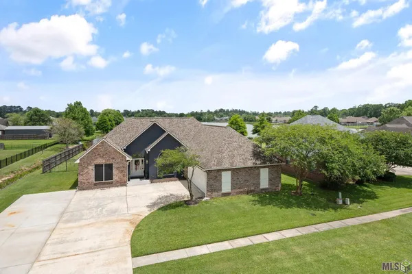 $365,000 | 32846 Briar Oak Drive, Walker, LA 70785