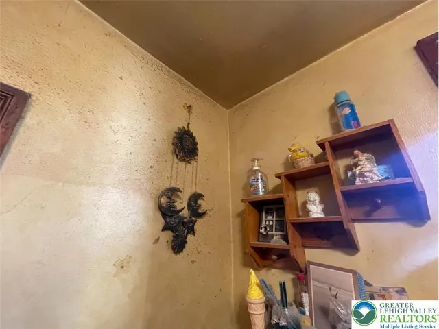 $129,900 | 814 Charles Street, Luzerne, PA 18709