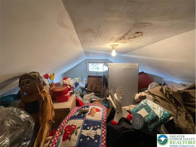 $129,900 | 814 Charles Street, Luzerne, PA 18709