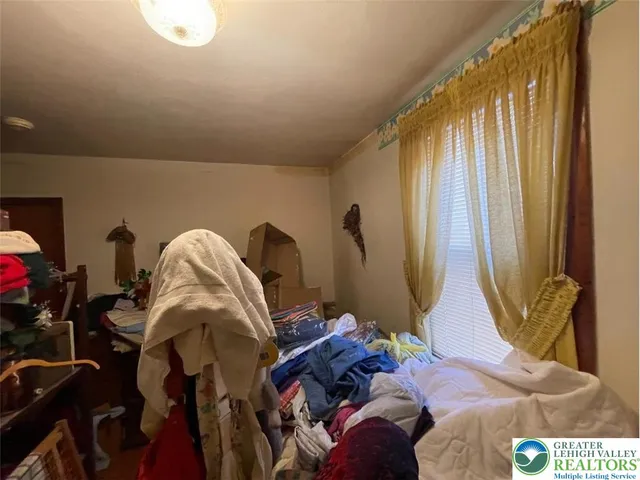 $129,900 | 814 Charles Street, Luzerne, PA 18709