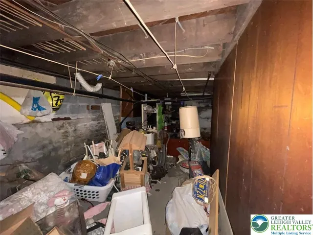 $129,900 | 814 Charles Street, Luzerne, PA 18709