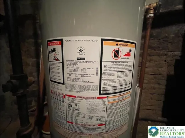 $129,900 | 814 Charles Street, Luzerne, PA 18709