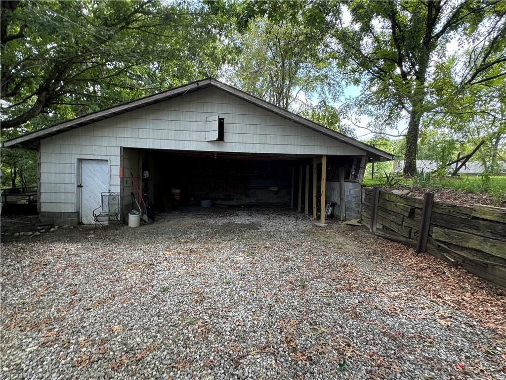 171 Frog Ridge Road North Wilkesboro, NC 28659 - Photo 4 of 21 Gallery Image 4