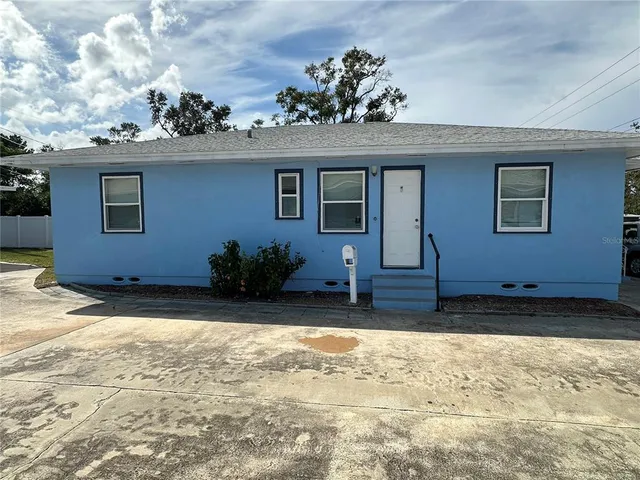 $950 | 1481 Drew Street, Clearwater, FL 33755