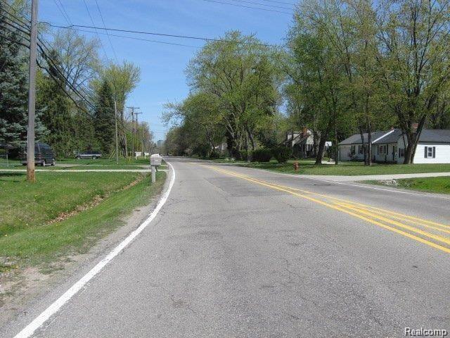 23113 Beech Road Southfield, MI 48033 - Photo 2 of 3 Gallery Image 2