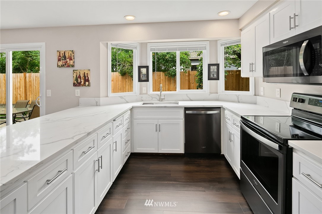 22416 6th Drive Southeast Bothell, WA 98021 - Photo 12 of 28