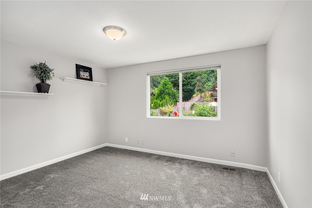 22416 6th Drive Southeast Bothell, WA 98021 - Photo 22 of 28