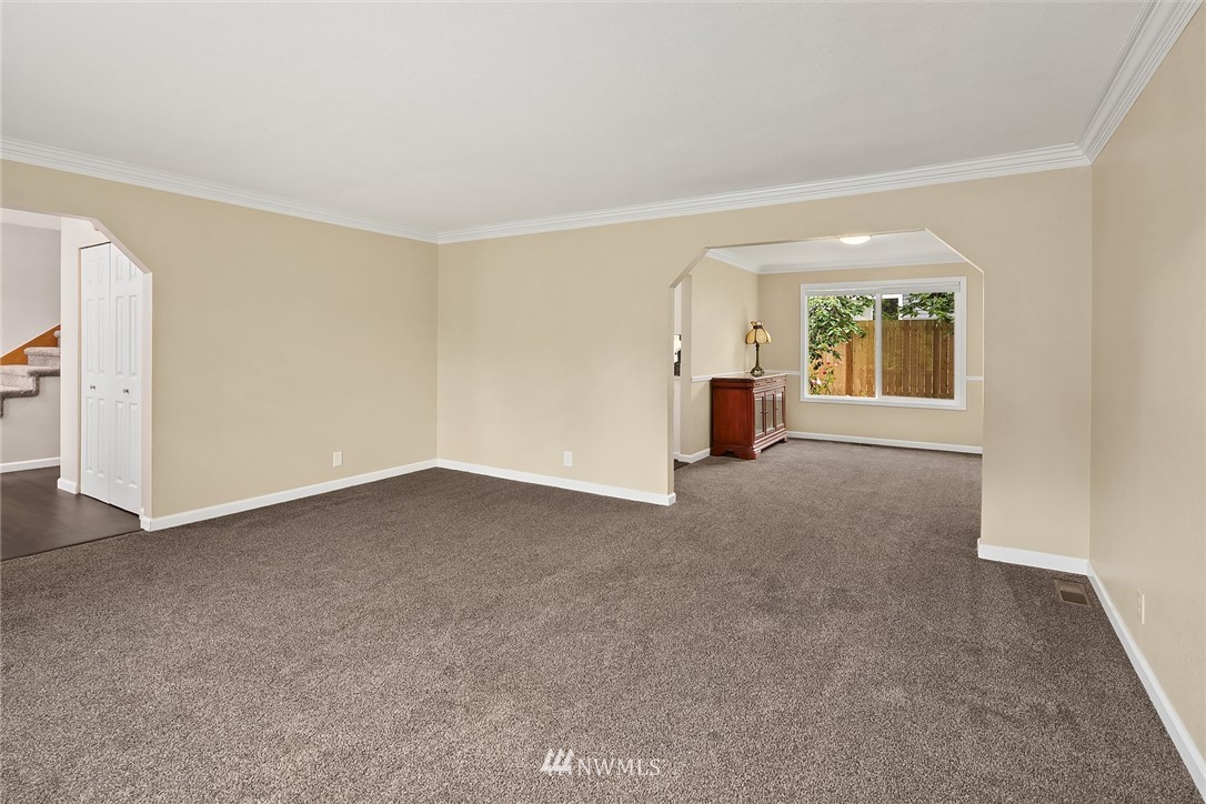22416 6th Drive Southeast Bothell, WA 98021 - Photo 4 of 28