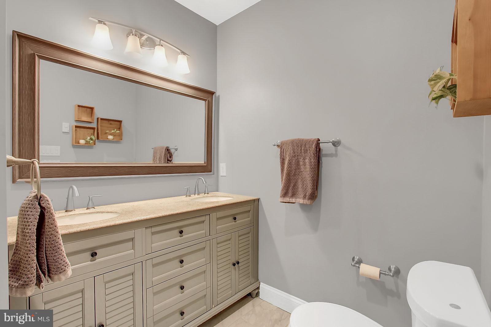 1104 Overbrook Road Baltimore, MD 21239 - Photo 19 of 28 Double vanity in Master Bath