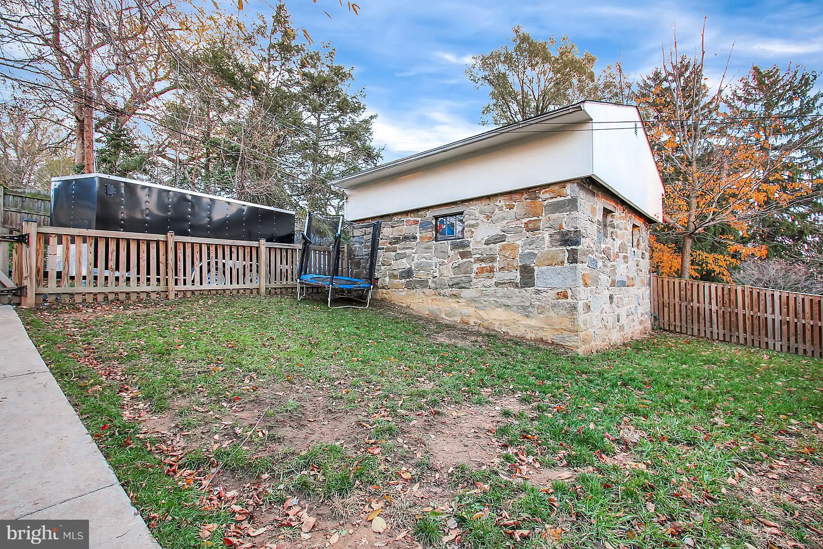 1104 Overbrook Road Baltimore, MD 21239 - Photo 27 of 28 Rare 2 car garage