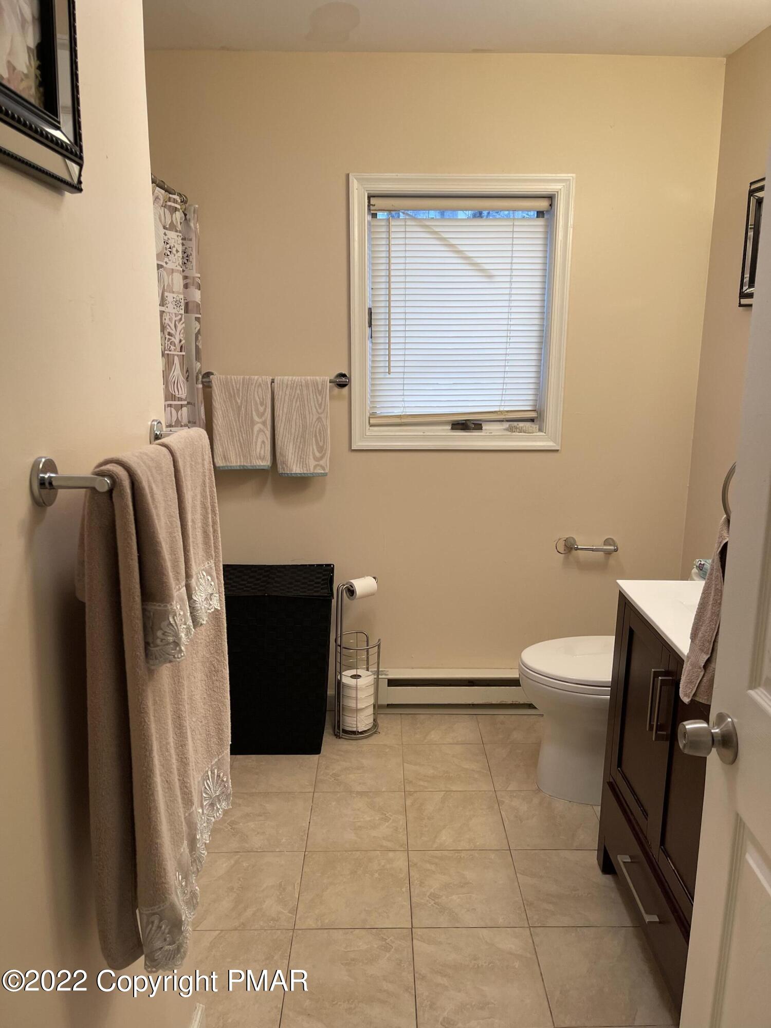 5665 Decker Road Bushkill, PA 18324 - Photo 15 of 32