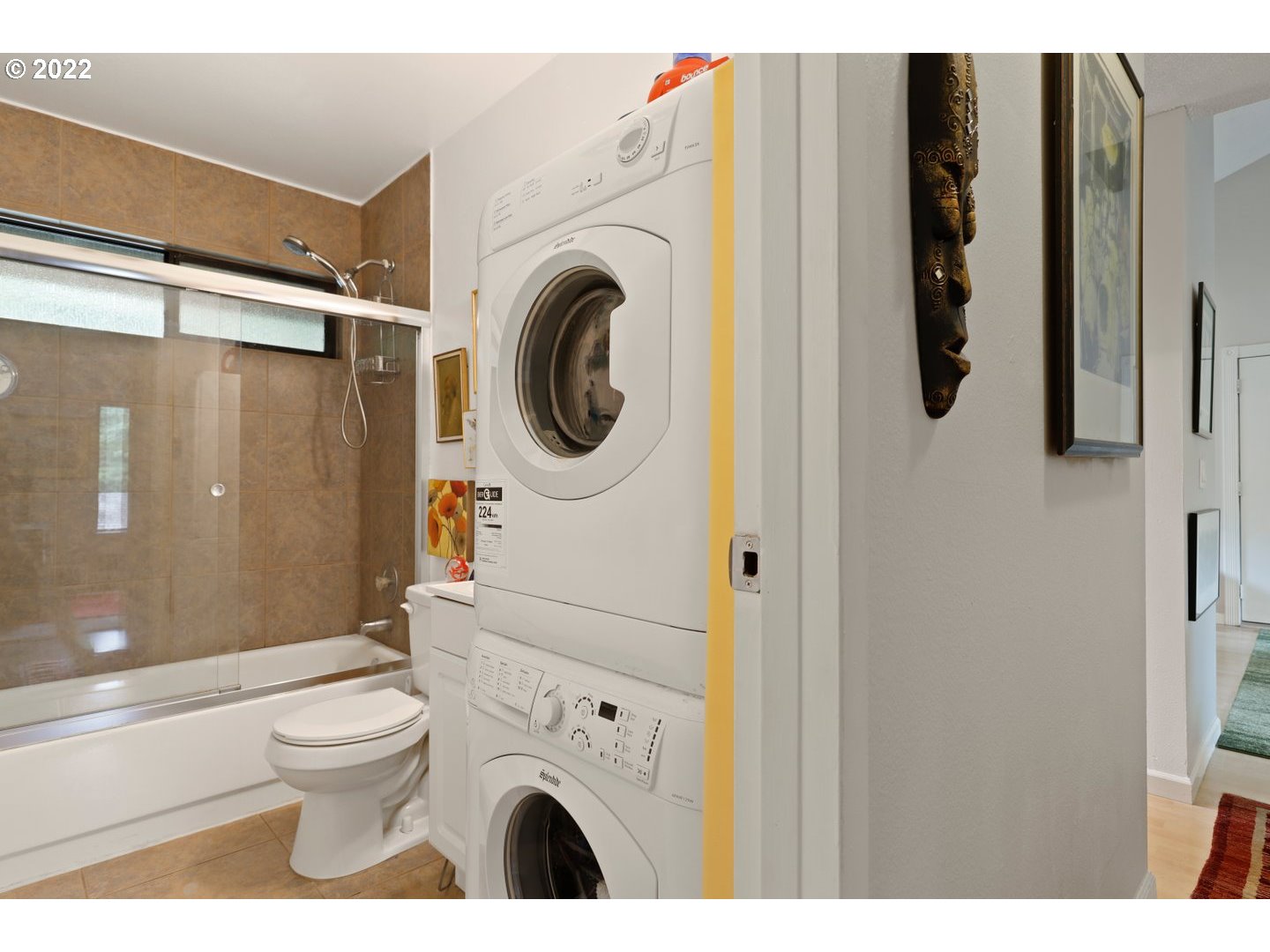 7546 Southwest Barnes Road, Unit A Portland, OR 97225 - Photo 19 of 32 Gallery Image 19