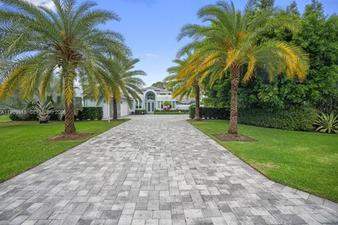 $1,695,000 | 8179 Lakeview Drive, West Palm Beach, FL 33412