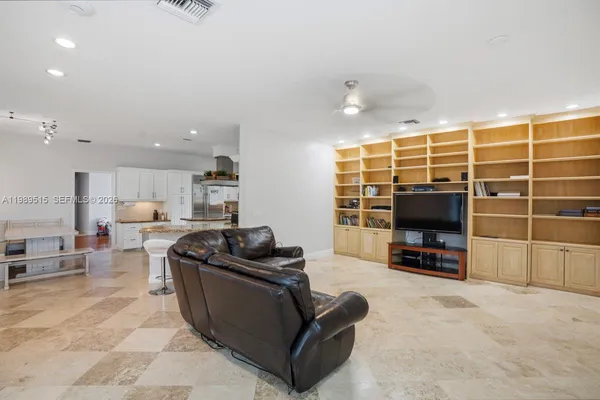 $1,695,000 | 8179 Lakeview Drive, West Palm Beach, FL 33412