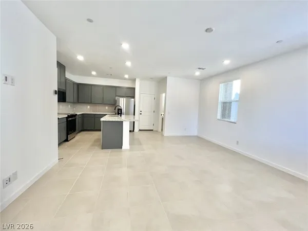 $1,896 | 197 Wewatta Avenue, Henderson, NV 89011