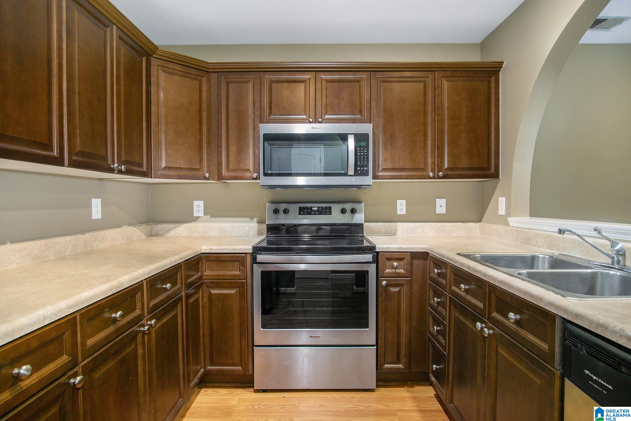 2494 Ridgemont Drive Birmingham, AL 35244 - Photo 9 of 24