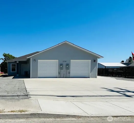 $525,000 | 2719 West Peninsula Drive, Moses Lake, WA 98837