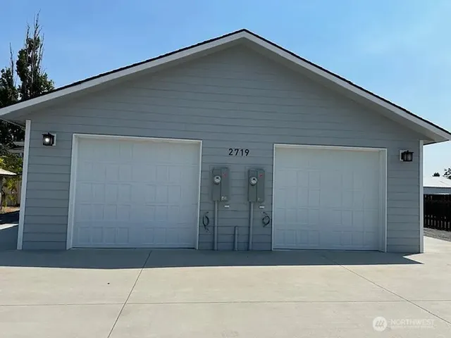 $525,000 | 2719 West Peninsula Drive, Moses Lake, WA 98837