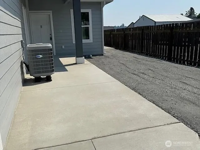 $525,000 | 2719 West Peninsula Drive, Moses Lake, WA 98837