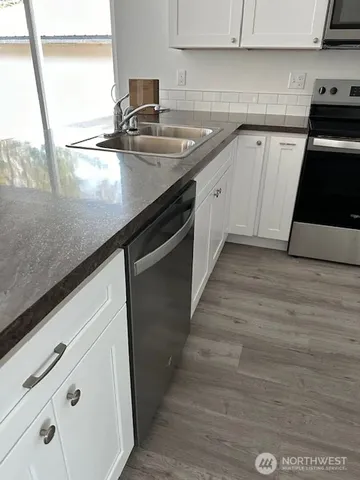 $525,000 | 2719 West Peninsula Drive, Moses Lake, WA 98837