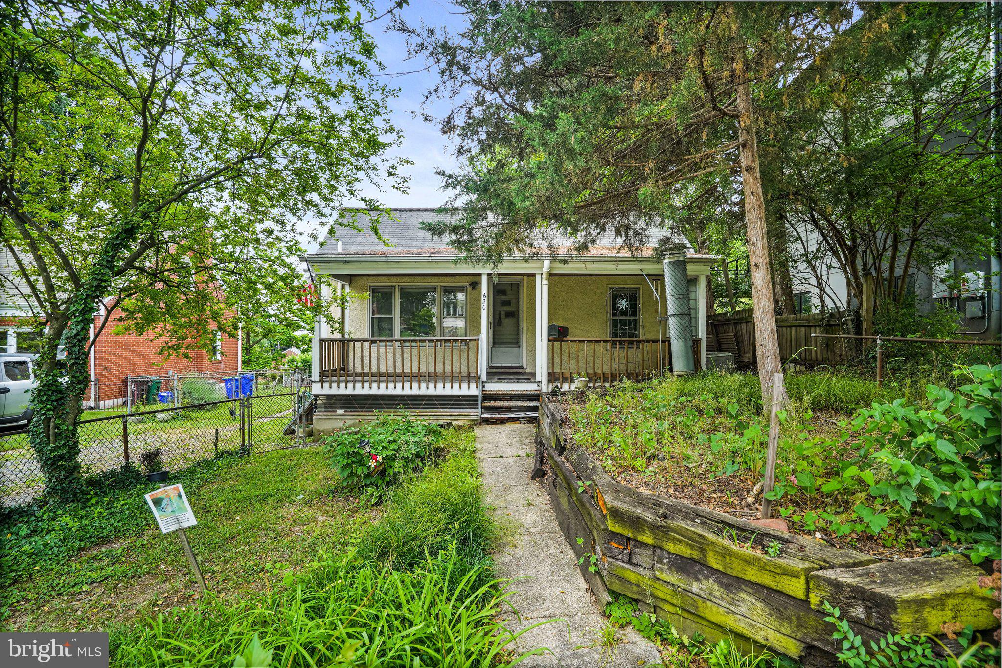 620 Ritchie Avenue Silver Spring, MD 20910 - Photo 2 of 31