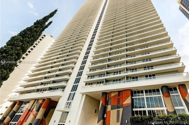 $370,000 | 50 Biscayne Boulevard, Unit 705, Miami, FL 33132