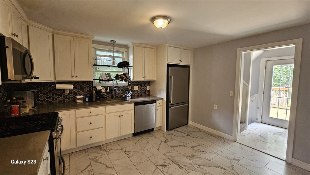 48 Watson Street Woonsocket, RI 02895 - Photo 7 of 26 Gallery Image 7
