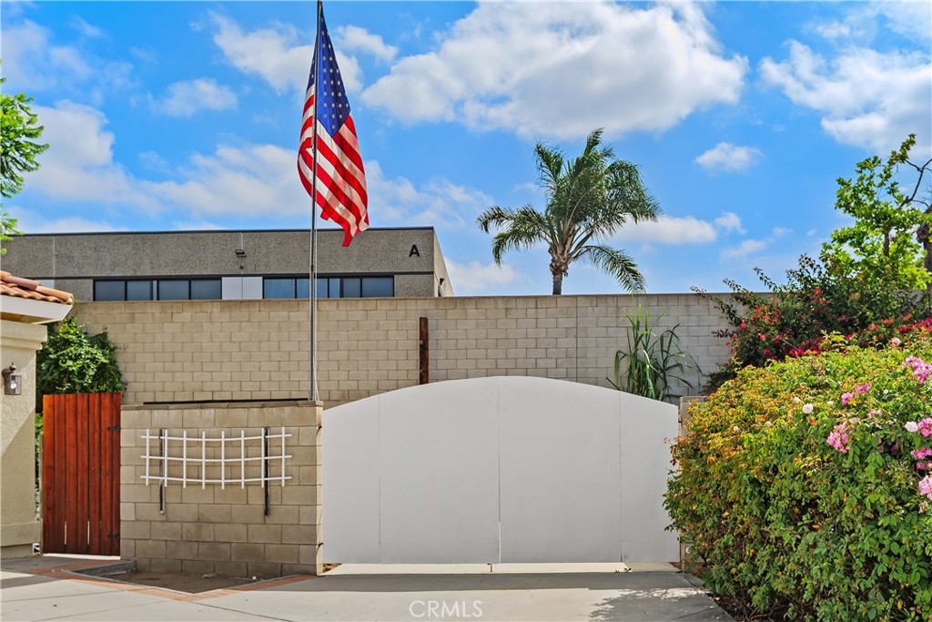 8405 Eastbrook Court Riverside, CA 92504 - Photo 47 of 49 Gate