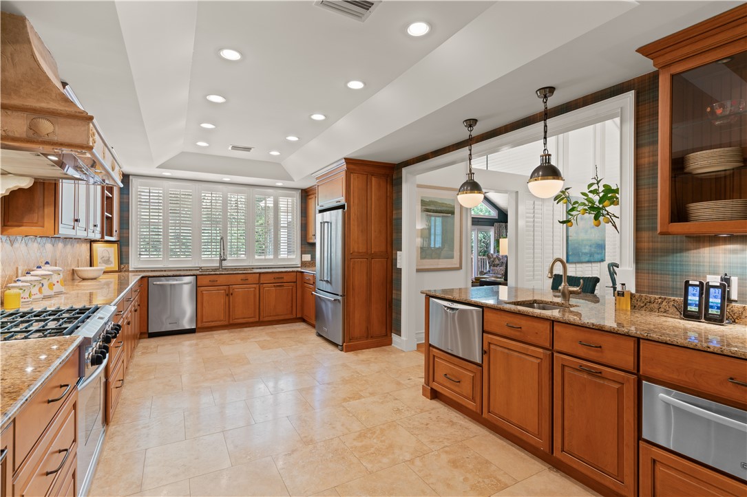 137 Merion St. Simons Island, GA 31522 - Photo 18 of 60