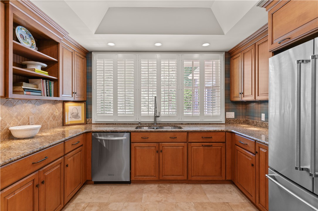 137 Merion St. Simons Island, GA 31522 - Photo 19 of 60