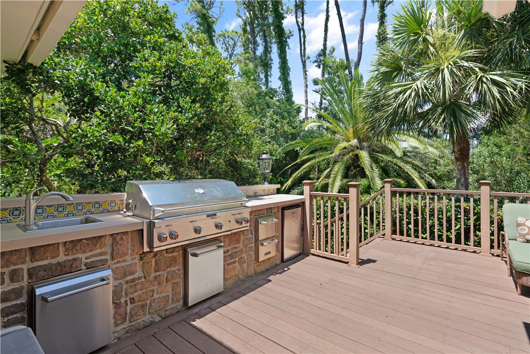 137 Merion St. Simons Island, GA 31522 - Photo 42 of 60