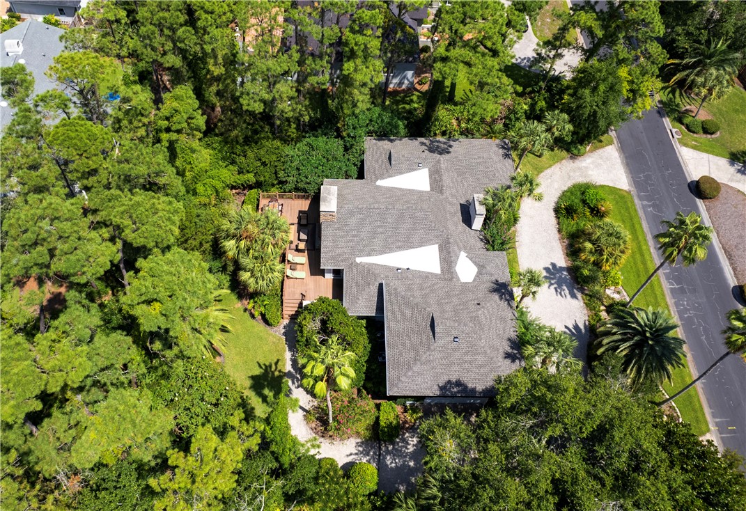 137 Merion St. Simons Island, GA 31522 - Photo 6 of 60