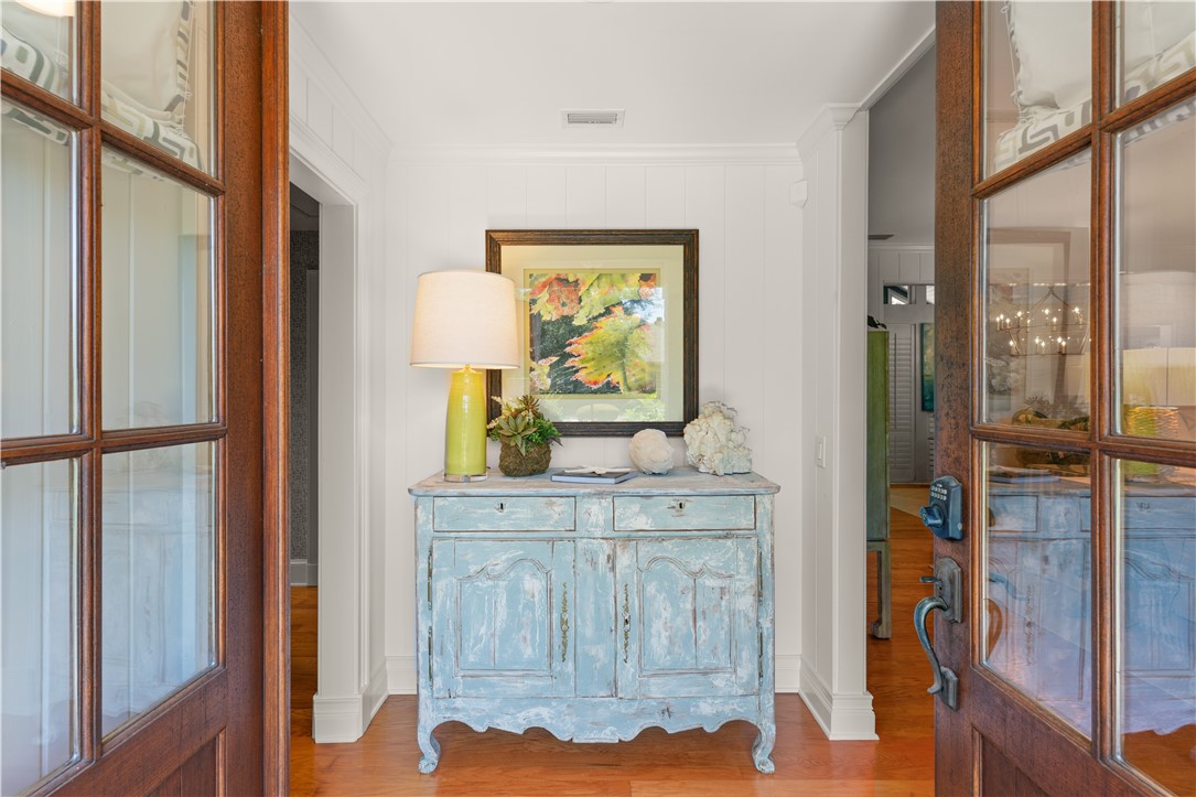 137 Merion St. Simons Island, GA 31522 - Photo 7 of 60