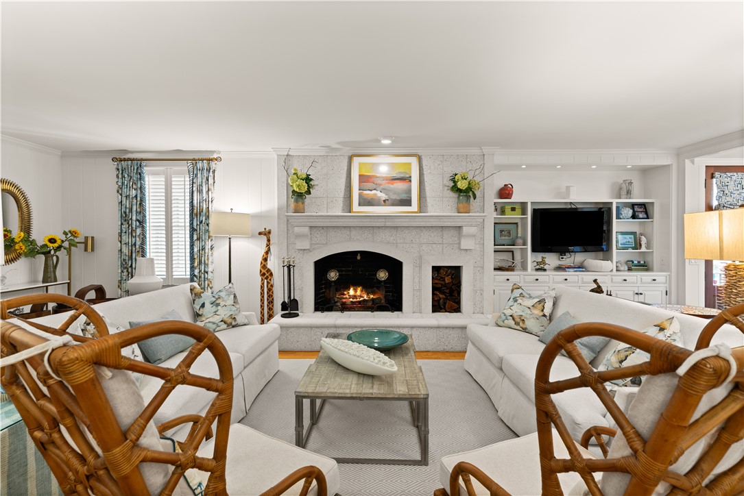 137 Merion St. Simons Island, GA 31522 - Photo 9 of 60