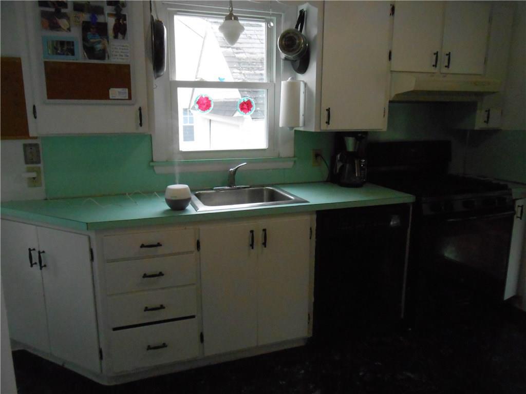 24 Maple Street Hallowell, ME 04347 - Photo 3 of 13 Photo