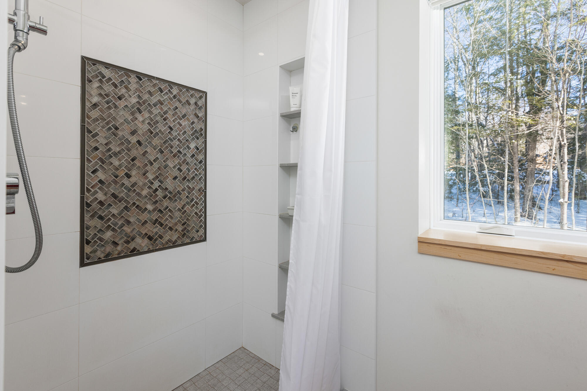 9 Peter Robin Way Freeport, ME 04032 - Photo 32 of 77 Primary Bath-4