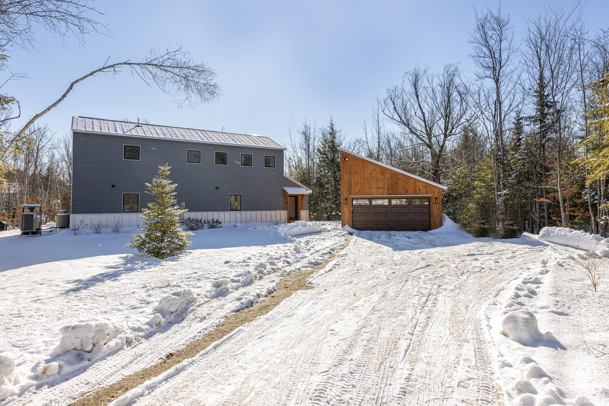 9 Peter Robin Way Freeport, ME 04032 - Photo 55 of 77 Front of House-3