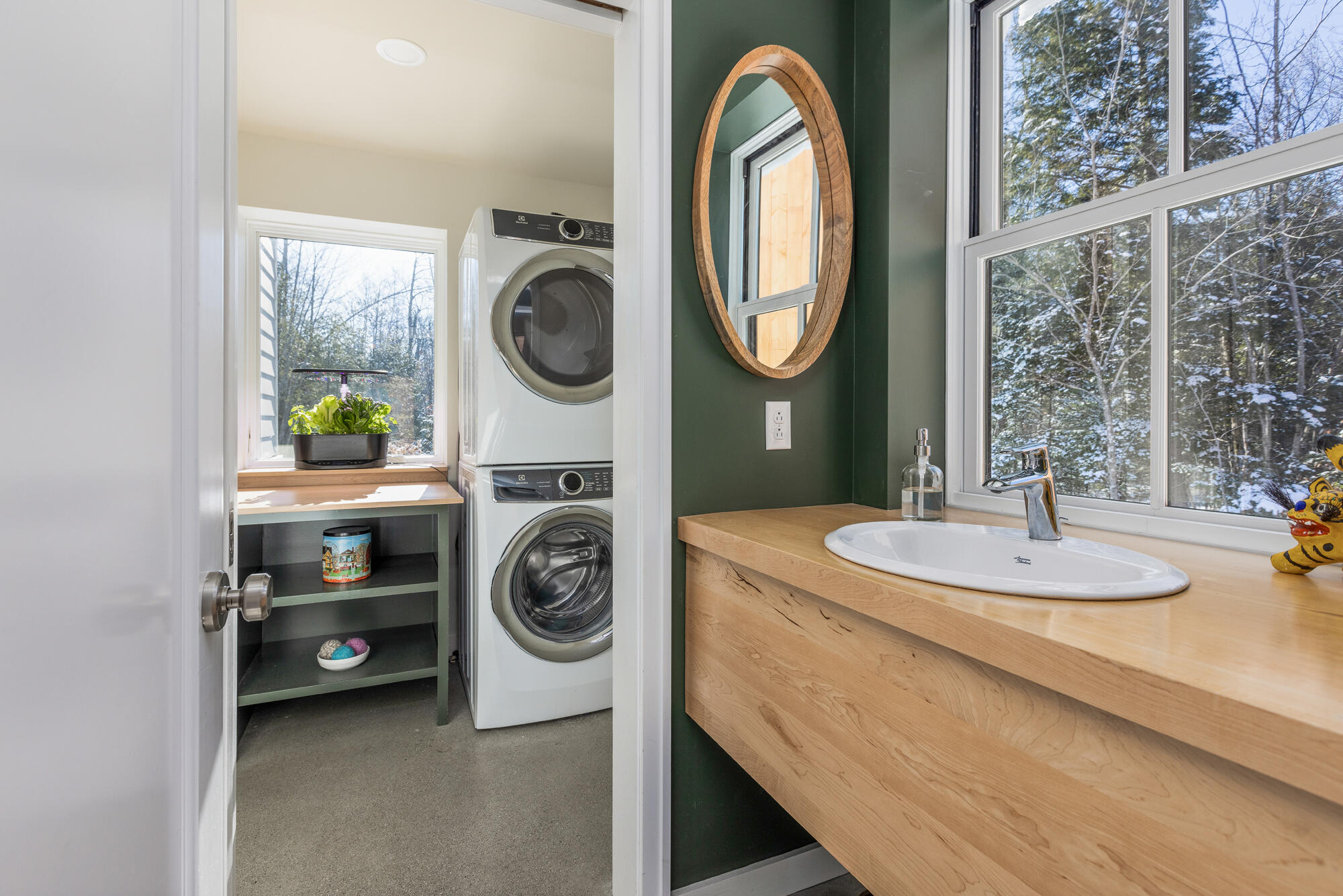 9 Peter Robin Way Freeport, ME 04032 - Photo 10 of 77 Half Bath and Laundry