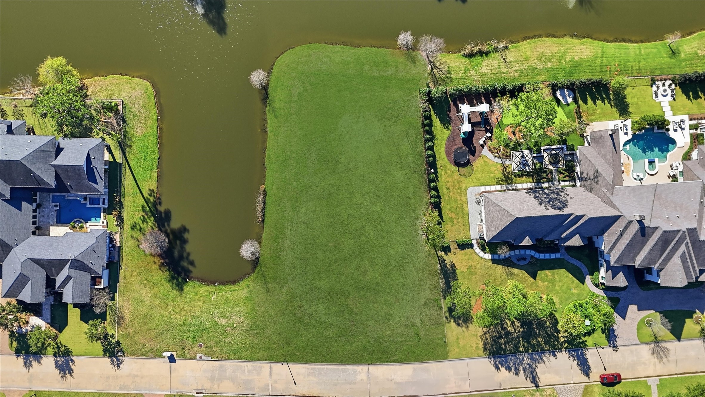 7607 Kalebs Pond Spring, TX 77389 - Photo 4 of 13