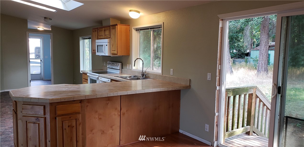 1802 East Pole Road Everson, WA 98247 - Photo 11 of 24