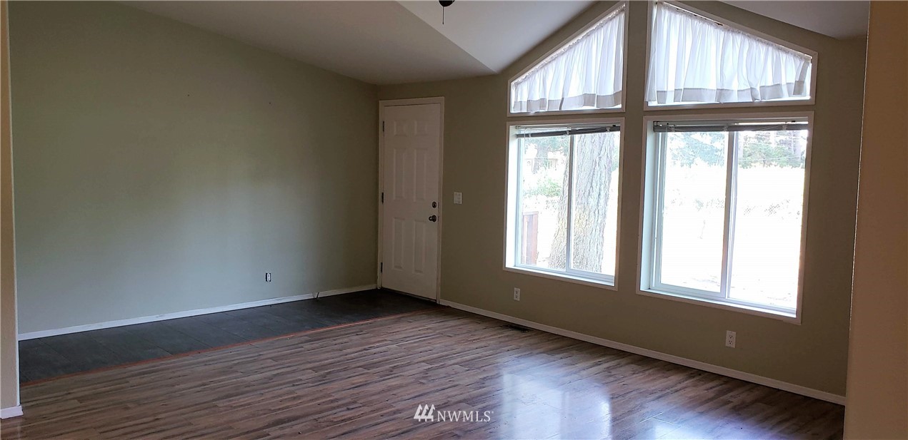 1802 East Pole Road Everson, WA 98247 - Photo 5 of 24