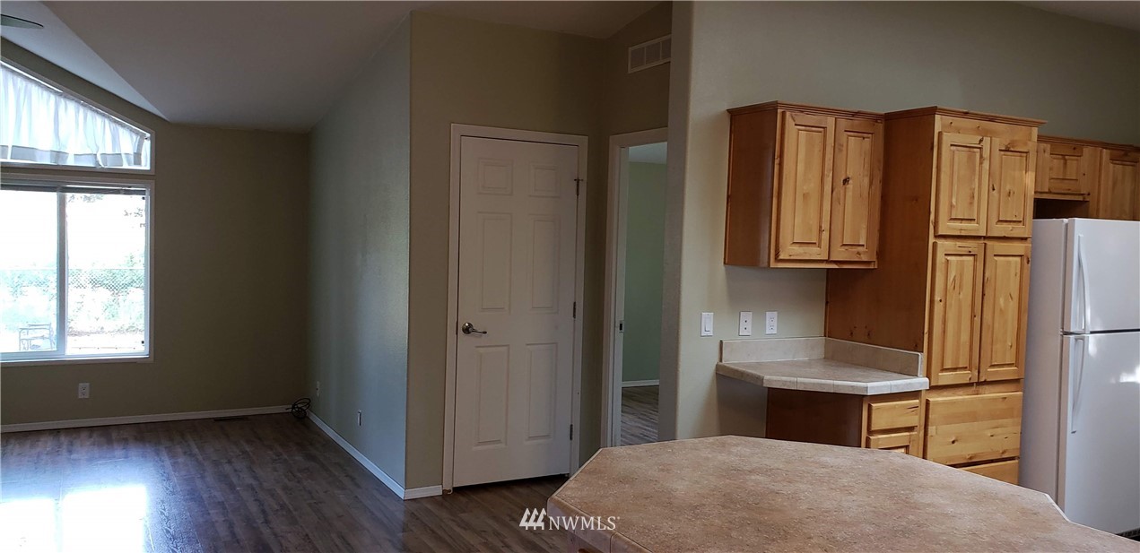 1802 East Pole Road Everson, WA 98247 - Photo 7 of 24