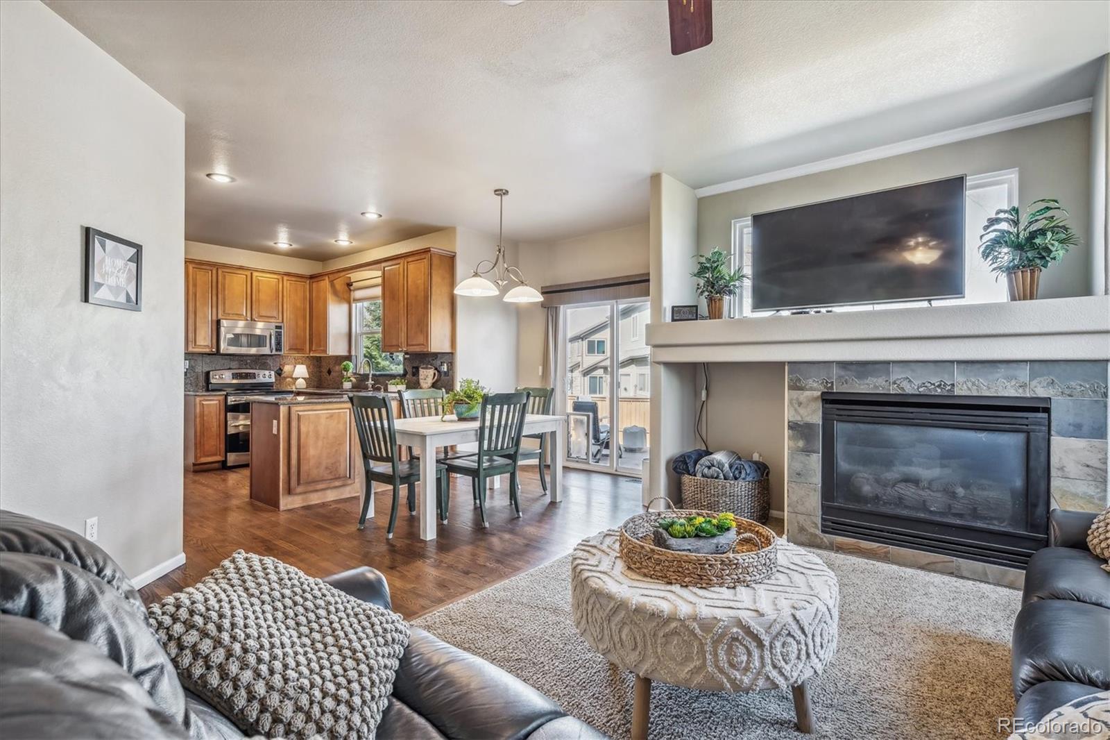 10058 Sylvestor Road Highlands Ranch, CO 80129 - Photo 1 of 27 Gallery Image 1
