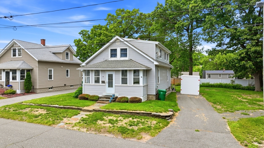 74 Rochester Street Chicopee, MA 01020 - Photo 4 of 33