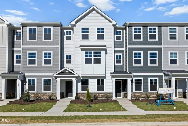 $1,995 | 306 Carolina Spgs Boulevard, Apex, NC 27539