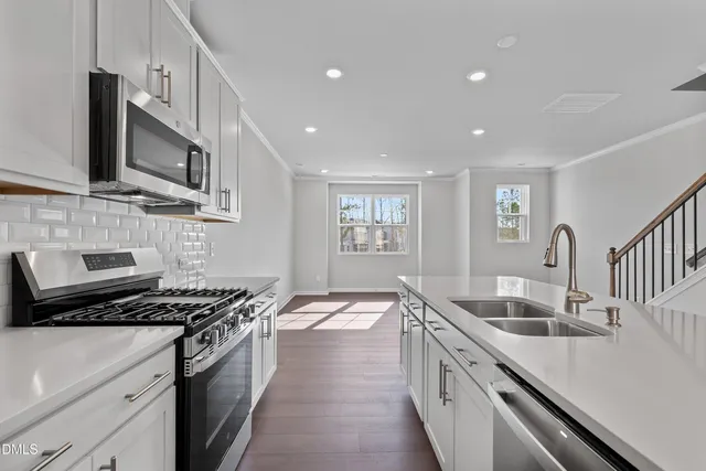 $1,995 | 306 Carolina Spgs Boulevard, Apex, NC 27539