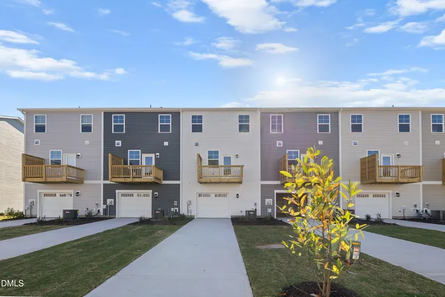 $1,995 | 306 Carolina Spgs Boulevard, Apex, NC 27539