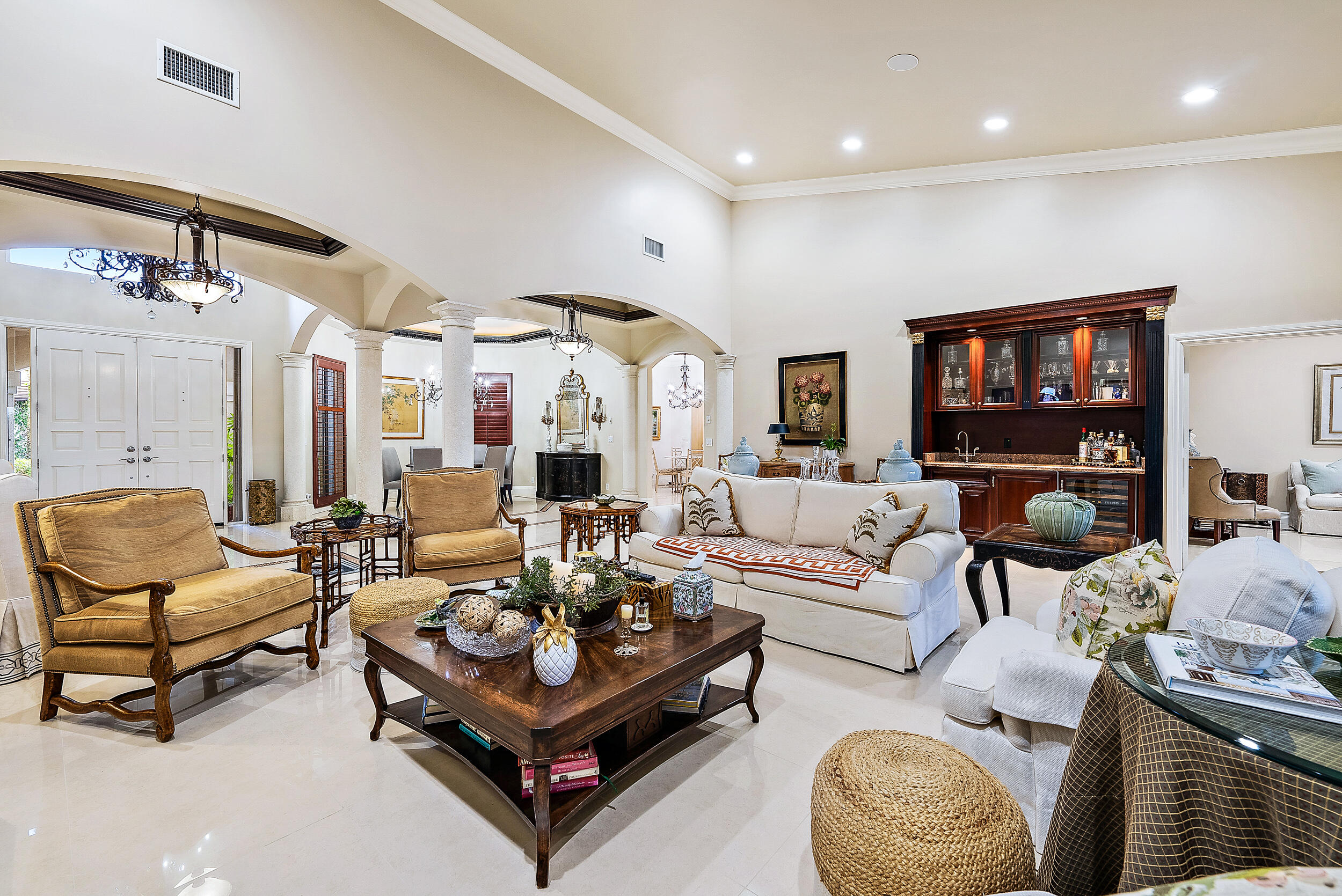 112 Regatta Drive Jupiter, FL 33477 - Photo 11 of 46 Living Room